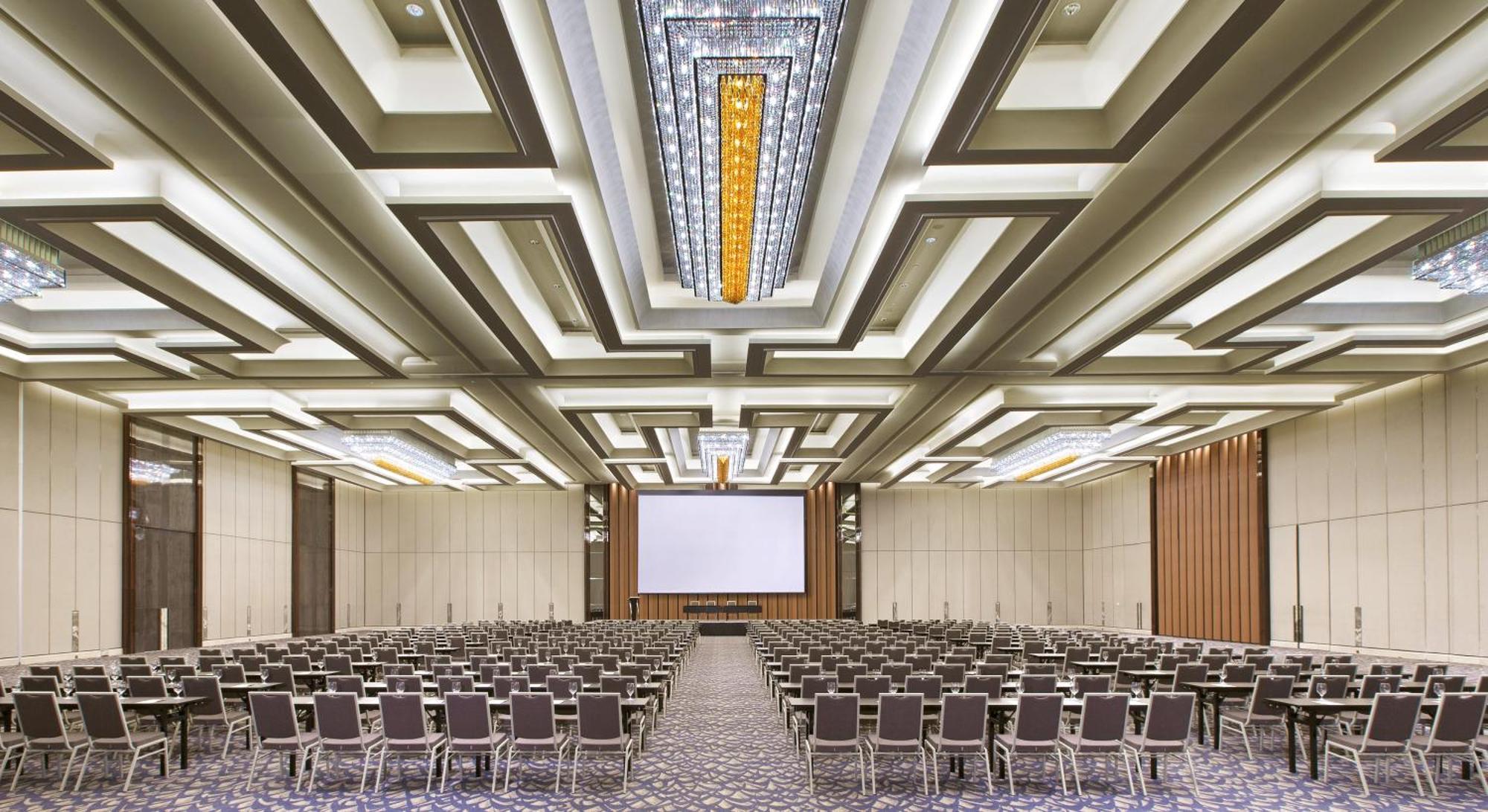 Sheraton Grand Jakarta Gandaria City Hotel Экстерьер фото