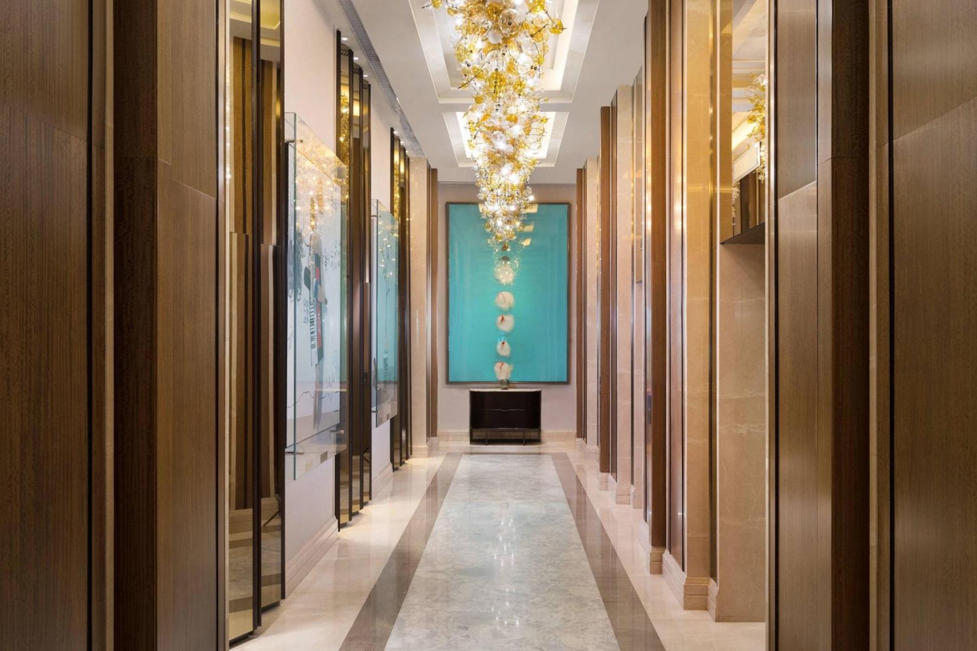 Sheraton Grand Jakarta Gandaria City Hotel Экстерьер фото