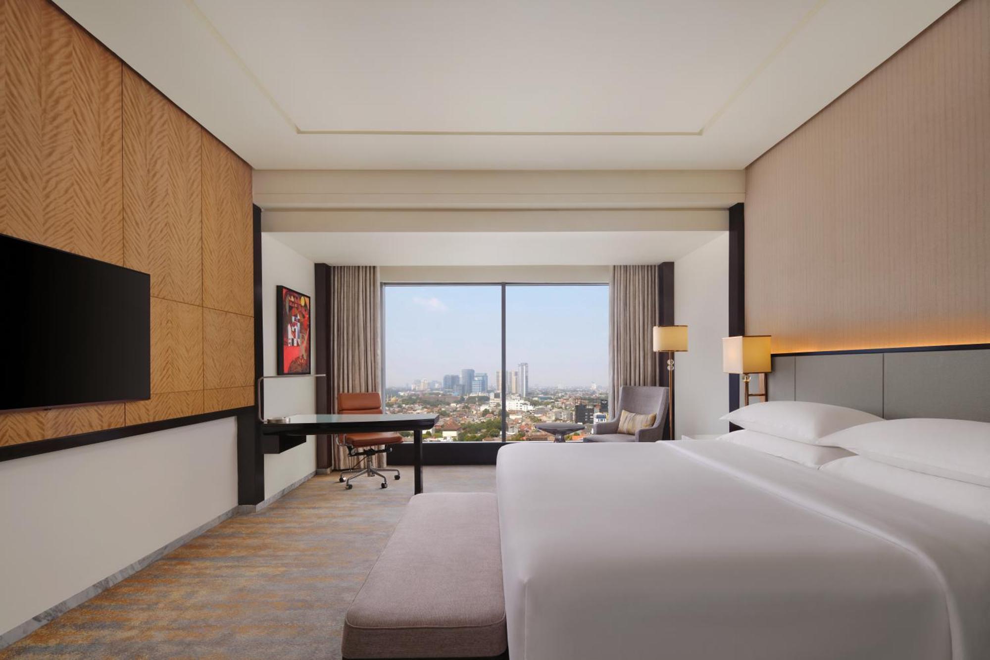 Sheraton Grand Jakarta Gandaria City Hotel Экстерьер фото