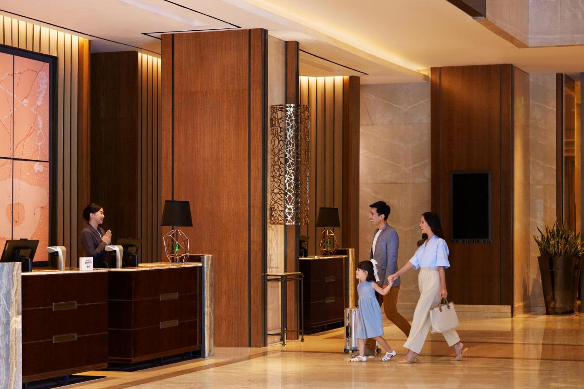 Sheraton Grand Jakarta Gandaria City Hotel Экстерьер фото