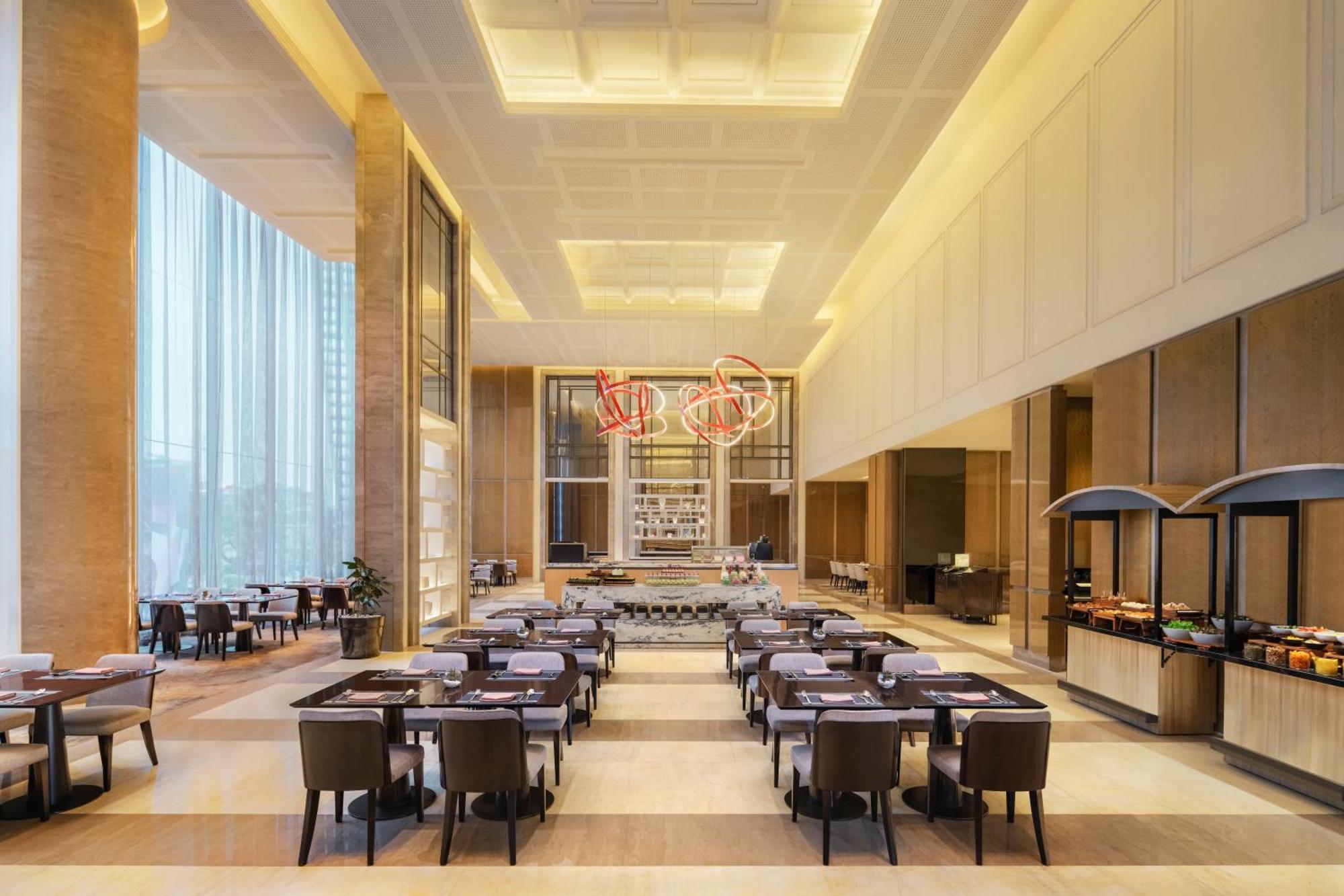 Sheraton Grand Jakarta Gandaria City Hotel Экстерьер фото